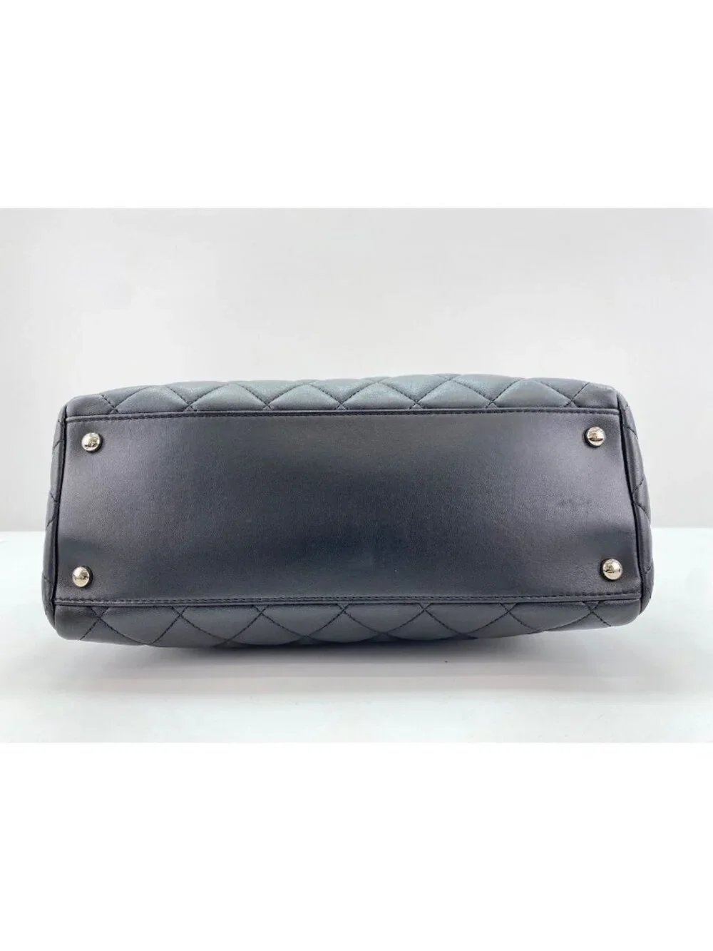 Chanel Shoulder Bag Lambskin Quilted